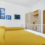 Διαμέρισμα Maja *